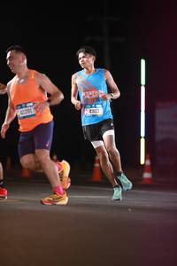 BIB: 42281, 43113
                            <button type="button" onclick="openModal(21242291)" class="btn btn-primary btn-sm float-right btn-popup" data-toggle="modal" data-target=".modal-high-quality">
                        <i class="fas fa-shopping-cart"></i> Add to Cart
                    </button>
                                            <button type="button" onclick="isThisMe(21242291, true)" class="btn btn-success btn-sm float-right btn-popup btn-isme hidden" data-toggle="tooltip" data-placement="bottom" title="นี่คือรูปของคุณใช่ไหม คลิกที่นี่เพื่อเอาเข้าอัลบั้ม">
                        <i class="fas fa-plus"></i> Add to album
                    </button>
                    <button type="button" onclick="isThisMe(21242291, false)" class="btn btn-warning btn-sm float-right btn-popup btn-isnotme hidden">
                        <i class="fas fa-ban"></i> Remove from album
                    </button>